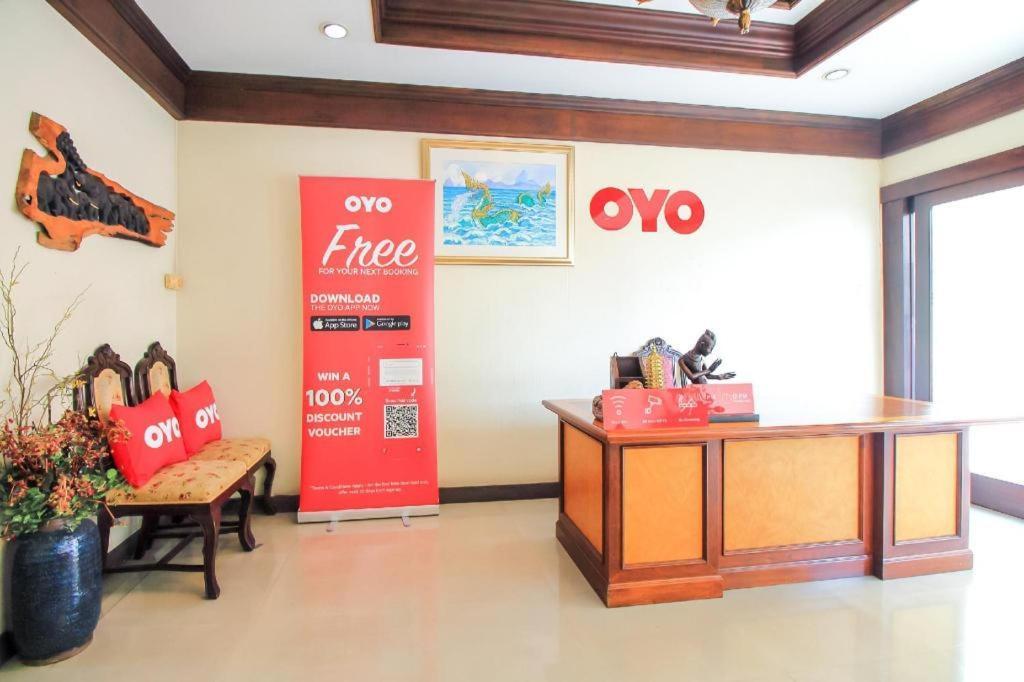 Oyo 383 White Inn Hotel Ban Khlong Lat Bua Khao Ngoại thất bức ảnh